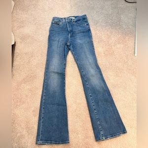 Good American skinny flare jeans, size 6 31 inseam
